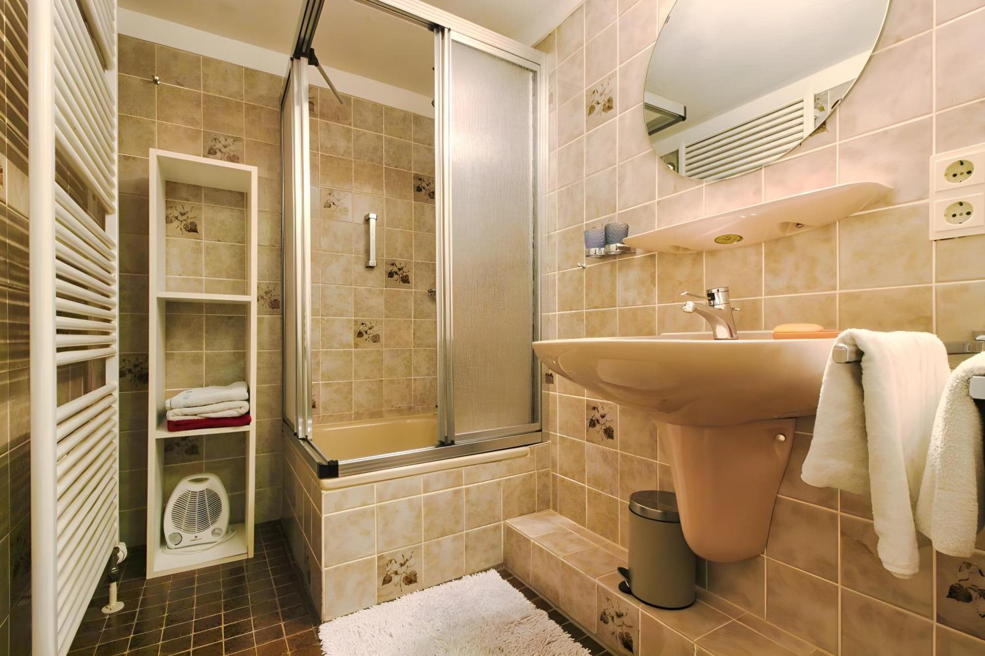 Room In Guest Room - Double Room Apple Blossom Schuttertal エクステリア 写真